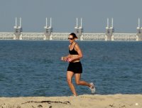 bieganie nad morzem - zdrowy tryb życia